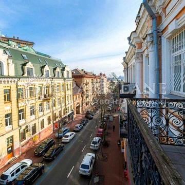 Продам 350м вулиця Софіївська  Автономне опалення