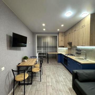 Велика євродвокімнатна квартира в центрі Ірпеня