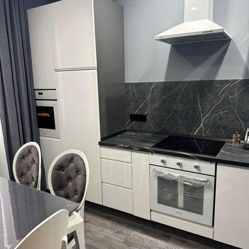 Продам нову 1-кім.квартиру з меблями!