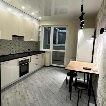 Героїв Харкова просп. (Московський), 272