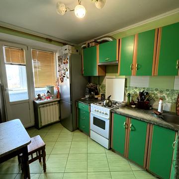 Євгена Патона вул., 2/5