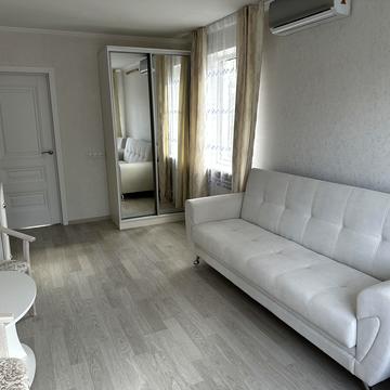 Голосіївська вул., 16