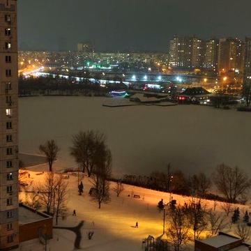 без%Драгоманова, 1г  Григоренко  Пчілки