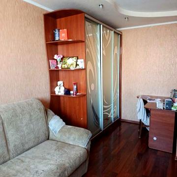 Продам недорого 3х кв на Валентинівській, м. Студентська торг на місці