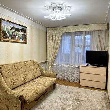 Оренда 3-х кімнатна квартира центр,індивідуальне опалення ,Власник