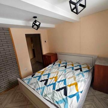 Здається в оренду трьохкімнатна квартира ринок хмільники.