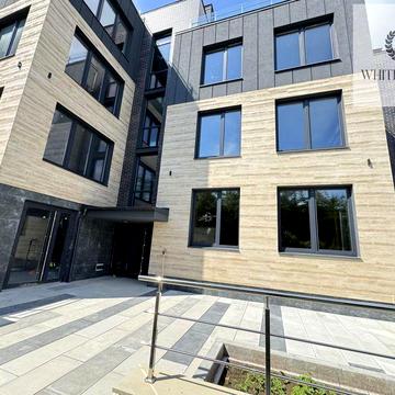 Продаж квартири з виглядом на озеро по вул. Підгірна