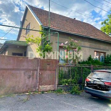 Продаж  будинку в м.Хуст