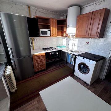 2-к      БОРЩАГІВКА    Покотила 1.