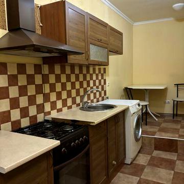 Здам 1-но кімнатну на Прохоровській