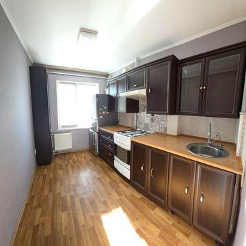 Продаж трьохкімнатної квартири вул. Космонавтів чешка автономне опален