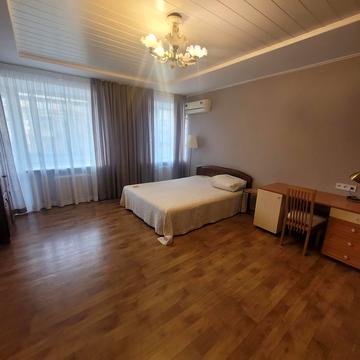 Гетьмана Павла Скоропадського вул. (Льва Толстого), 51/102