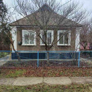 Продаємо будинок