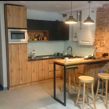 Здам 1 кім квартиру в Центрі міста.