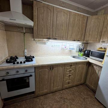 Оренда 1 кім Чайки Метро Житомирська Свет!