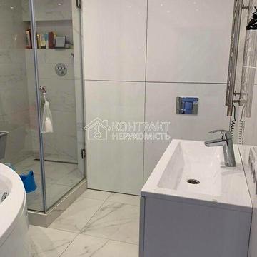 Довгострокова оренда 4к Квартира Сонячна вулиця