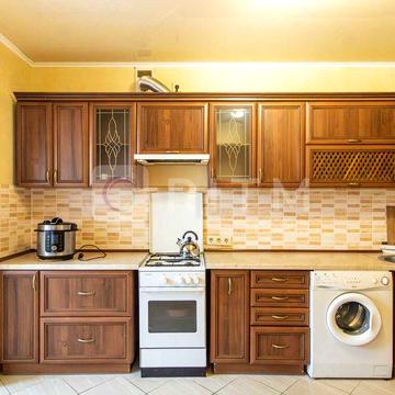 Оренда великої 1 к квартири по вул.Коновальця