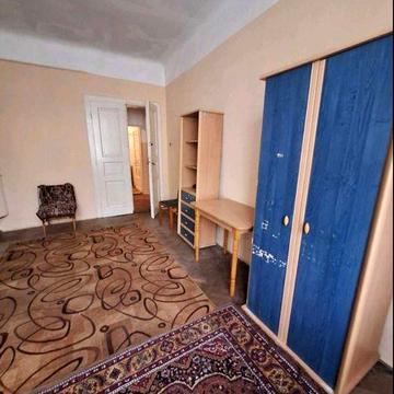 Здається 1 кімнатна квартира в будинку