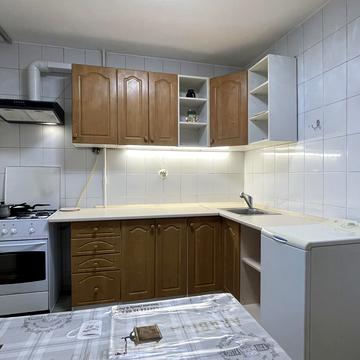 Романа Ратушного вул. (Волгоградська), 17