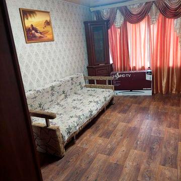 Сдаю хорошую 2-х комнатную квартиру в Лесках (ул.Крылова-23 ).