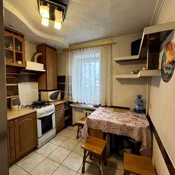 1-кімнатна квартира в цегляному будинку