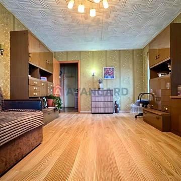 Прродаж 2-х кімнатної ж/м Червоний Камінь(Покровській, Парус)!