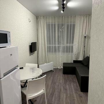 Оренда квартири-студії мінімум на три місяці