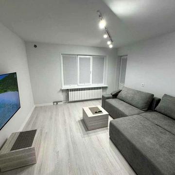 Сдам 2х комнатную квартира на жм Тополь 2 , дом 35