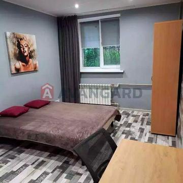 Продам 2-комнатную квартиру напротив парка Шевченко (Центр)!