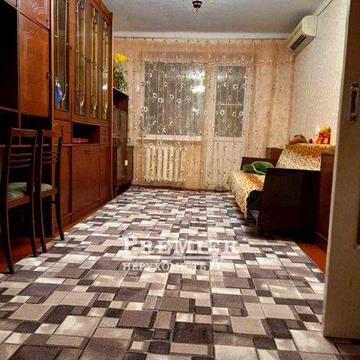 2-кімнатна квартира на Черемушках. Середній поверх. Під держпрограми