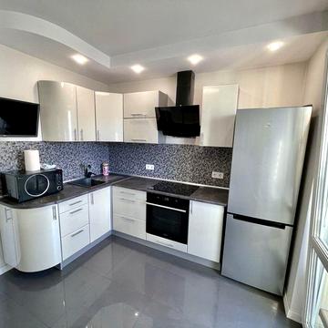 Генератор! 1-к. ЖК Яскравий/ ориентир метро Минская/ ул.Калнишевського