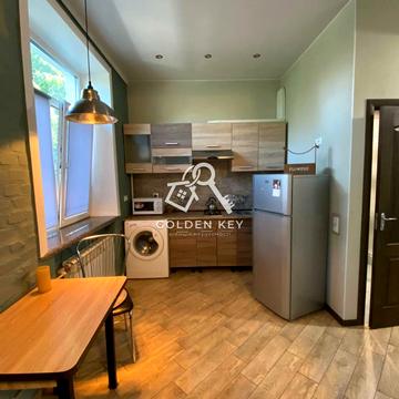 Староярмаркова вул. (Сиволапа), 43