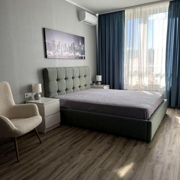 Університетська вул., 1г