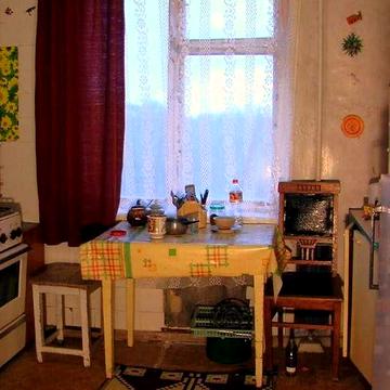 2х кімнатна з комунальними, роздільні