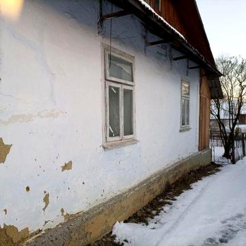 Продам половину будинку