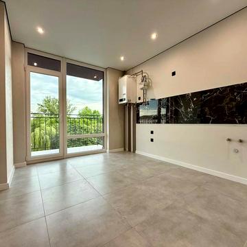 Флотська вул., 1