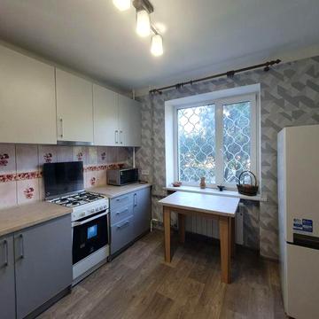 Сдам 1к.кв на Одесской  район Роста