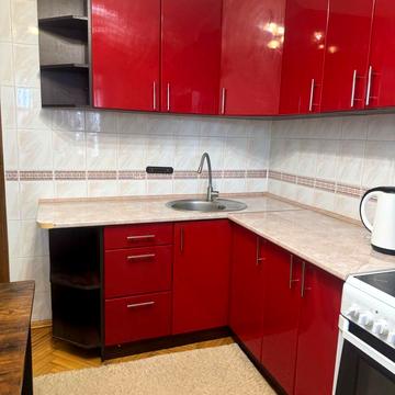 Володимира Лучаковського вул., 12-А