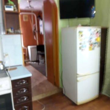 Здається 1-кім від ПЛАЗИ 2 зупинки окрема частина будинку.