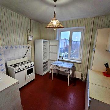 Продам 1-кімнатну квартиру (35.3м²) в зручному районі Луцька.