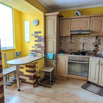 Продаж квартири з меблями Індивідуальним опаленням в центрі м.Долина