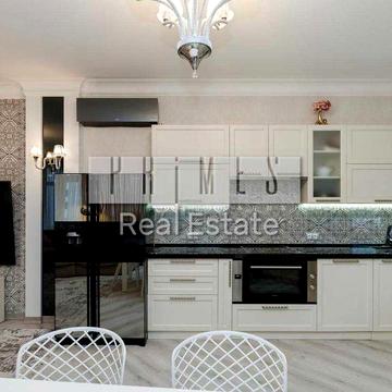 Продам квартиру 126 м2 6 поверх Коновальця Євгена 36в Печерськ