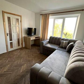 3даю 3к кв. по вул.Карпатська поруч Нафти і Газу.