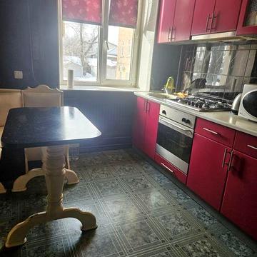 Продам 3к кв на Лысой горе