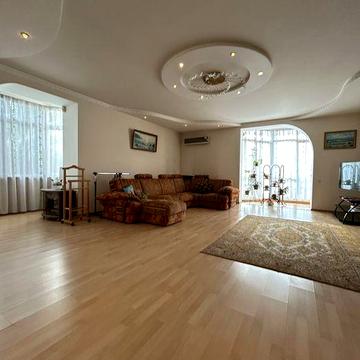 Особлива квартира в найкращому будинку Запоріжжя