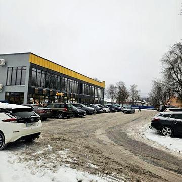 Здається частина будинку в центрі. Від власника!