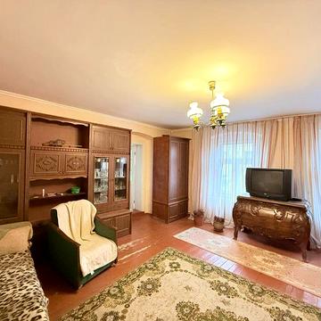 Нерухомість + 15 сот в центрі