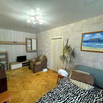 Святославська вул., 15