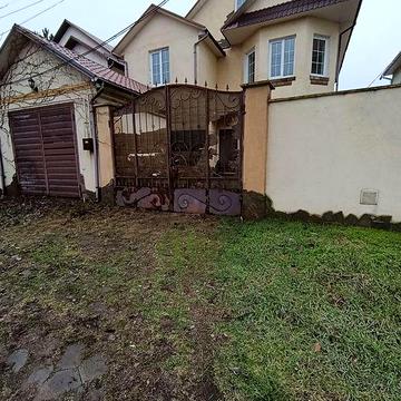 Предлагается 2 -этажный добротный дом в Черноморке