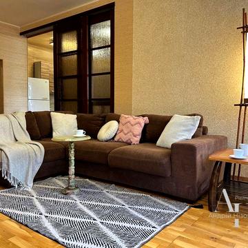 Без комісії. Велика, сімейна 3к. квартира 105 м2 - вул. Дмитрівська 69